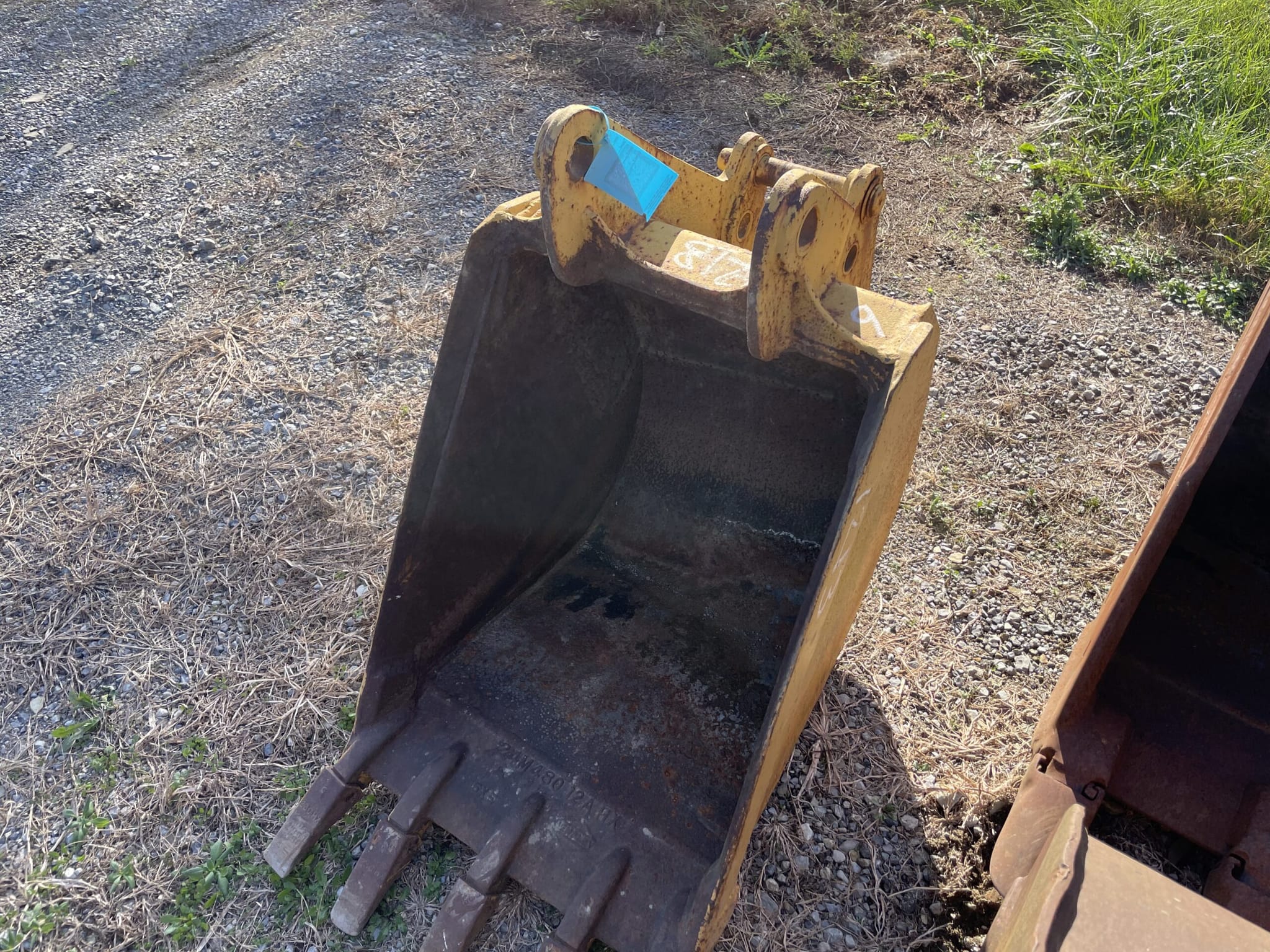 Case 580 24″ bucket – Indiana