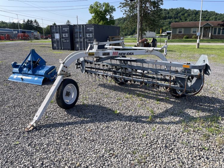 New Idea Hay Rake – Indiana